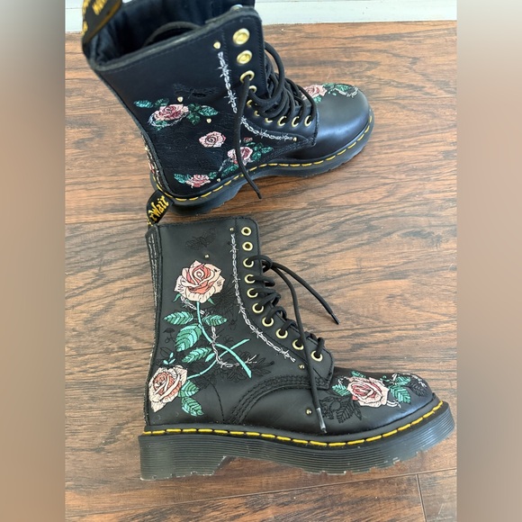 Dr. Martens Black Lace-Up Boots with Pink Rose Embroidery - Picture 3 of 7